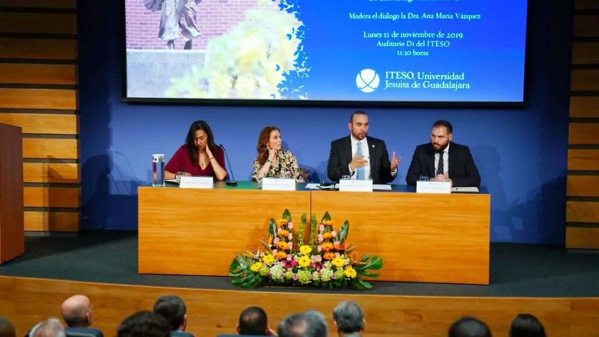 Participación panel Iteso Beatriz Gutiérrez Muller